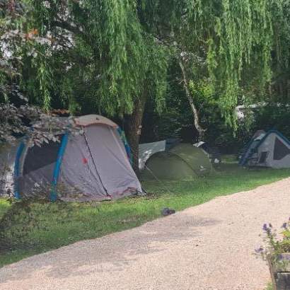 Emplacements tente et caravane dans le Gers